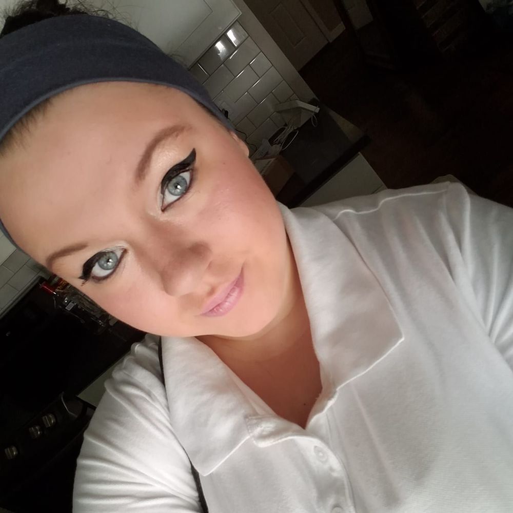 Meet your Posher, Lacy